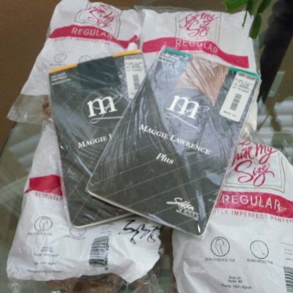 Assorted 1X - 2X panty hose